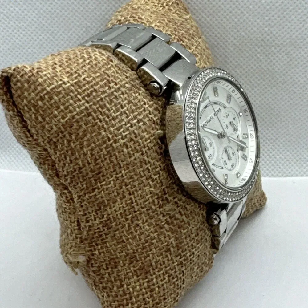 Michael Kors MK5353 Womens Silver Stainless Steel Analog Dial Wrist Watch JNA406